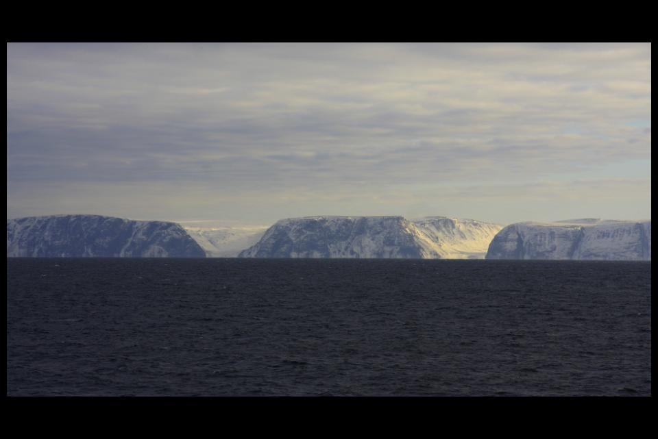 Hurtigruten, Tag 6: Bergmassiv gegenüber von Honningsvag, Nordkap - 6. März 2012