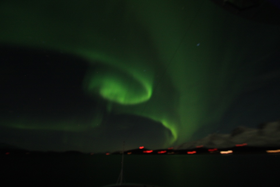 Hurtigruten, Nordlicht, noch vor der Überquerung des Polarkreises - März 2012
