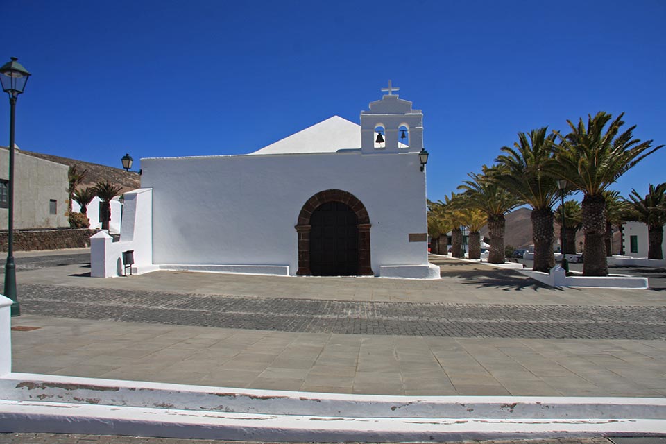 Lanzarote - Kirche von Femés - 25. März 2014 - Canon EOS 40D