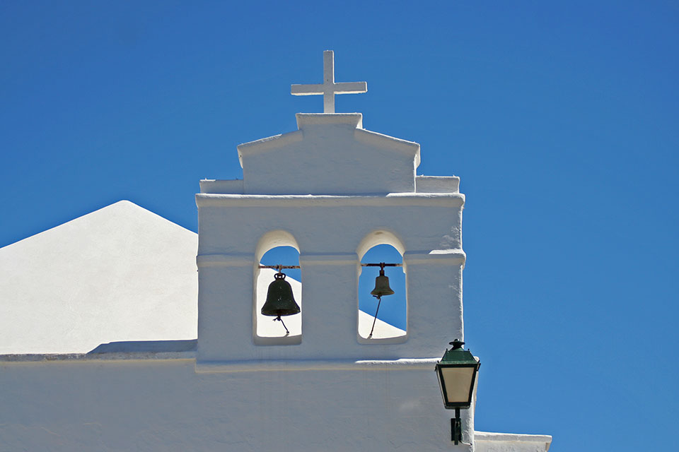Lanzarote - Kirchenglocken von Femés - 25. März 2014 - Canon EOS 350D - by Lookabout´s Wife