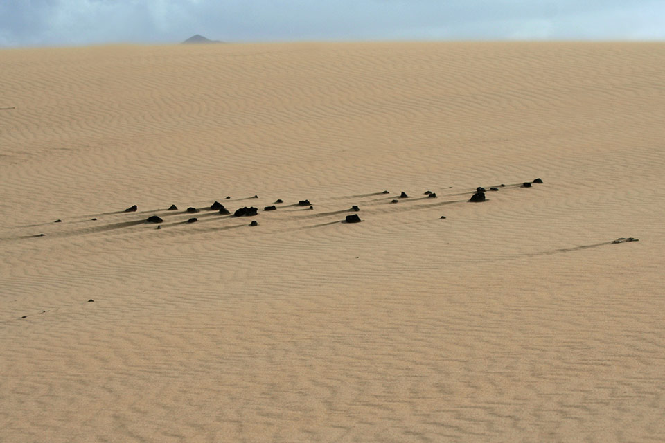 Fuerteventura - Nationalpark bei Corralejo, Wind an der Arbeit - März 2014 - Canon EOS 350D by Lookabout´s Wife