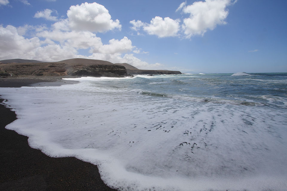 Fuerteventura - schwarzer Sandstrand bei Ajuy - März 2014 - Canon EOS 40D